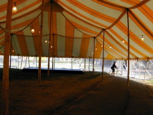 julie_in_circus_tent